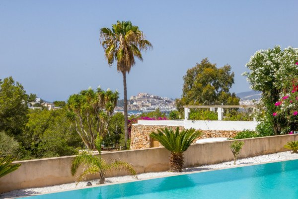 Charmante moderne Villa in Talamanca - 1