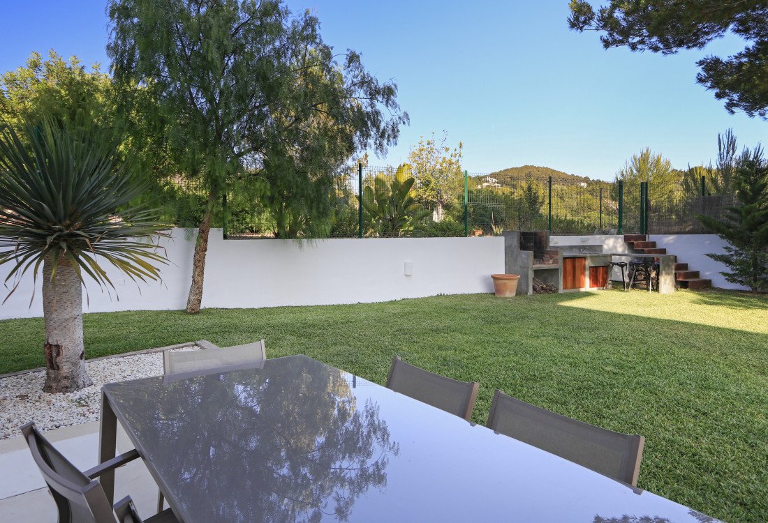 Modernes Familienhaus in Ibizas privilegierter Nachbarschaft - 10