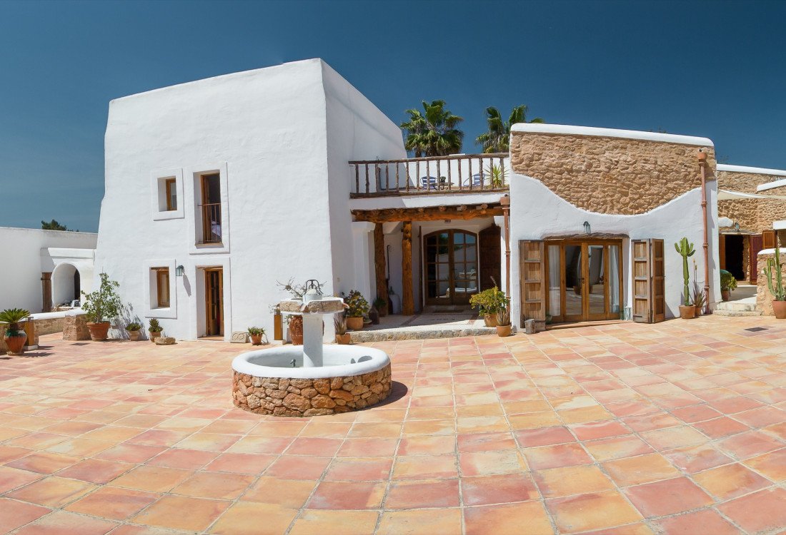 600 year-old ibizenco farmhouse in the heart of Ibiza - 2