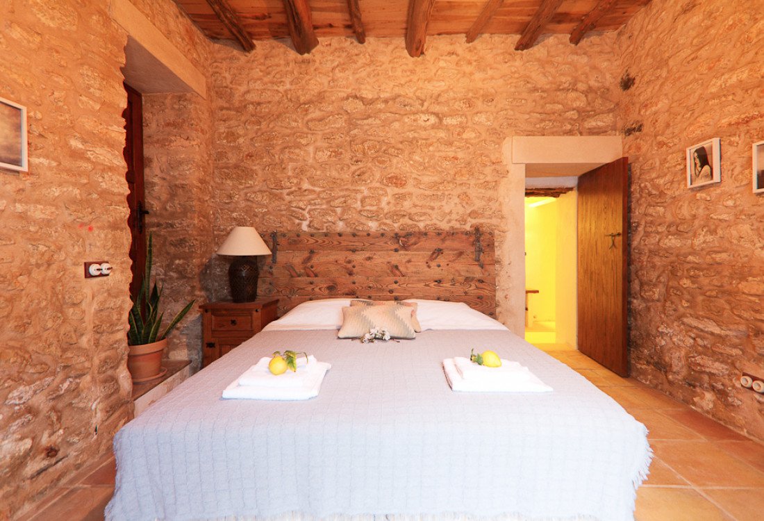 600 year-old ibizenco farmhouse in the heart of Ibiza - 29