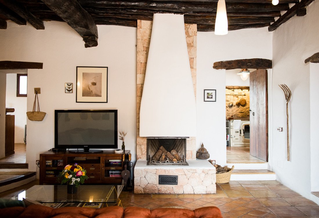 600 year-old ibizenco farmhouse in the heart of Ibiza - 32
