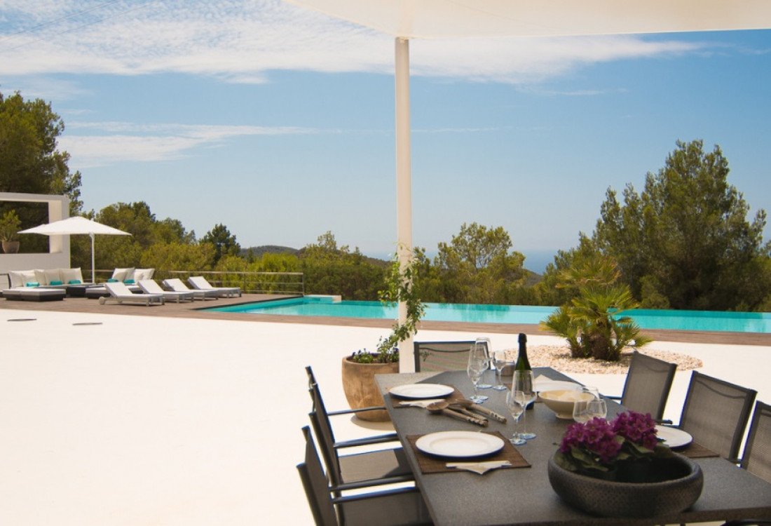 Villa de diseño en la parte alta de Cala Tarida - 4