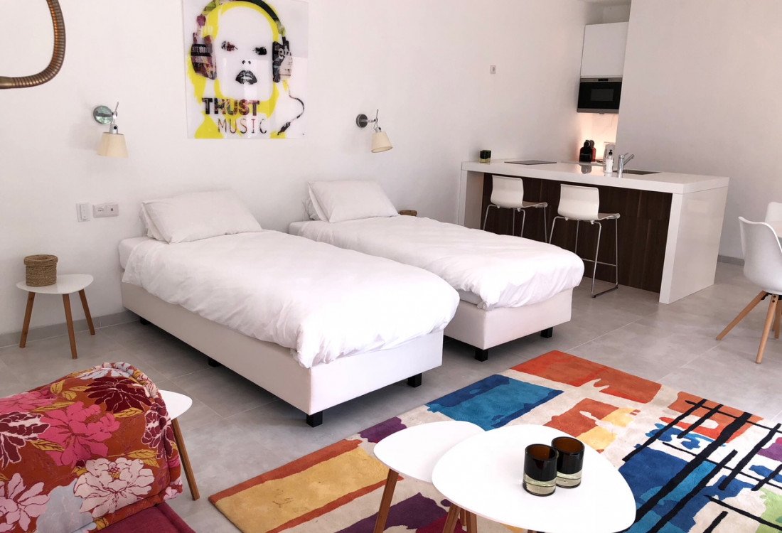 Villa de diseño en la parte alta de Cala Tarida - 20
