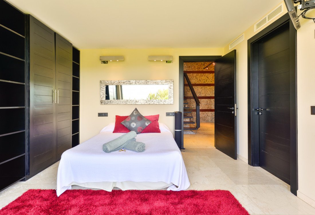 Moderne Luxusvilla in exklusiver Urbanisation - 16