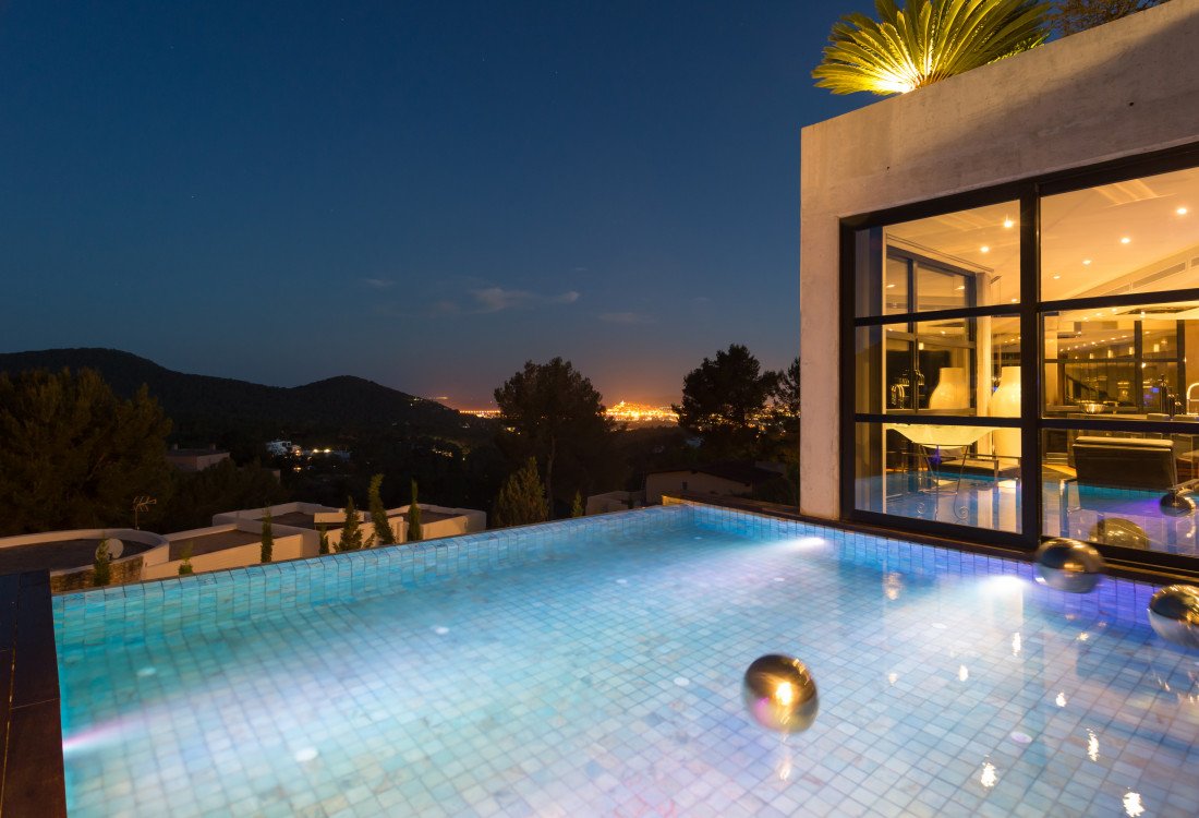 Moderne Luxusvilla in exklusiver Urbanisation - 32