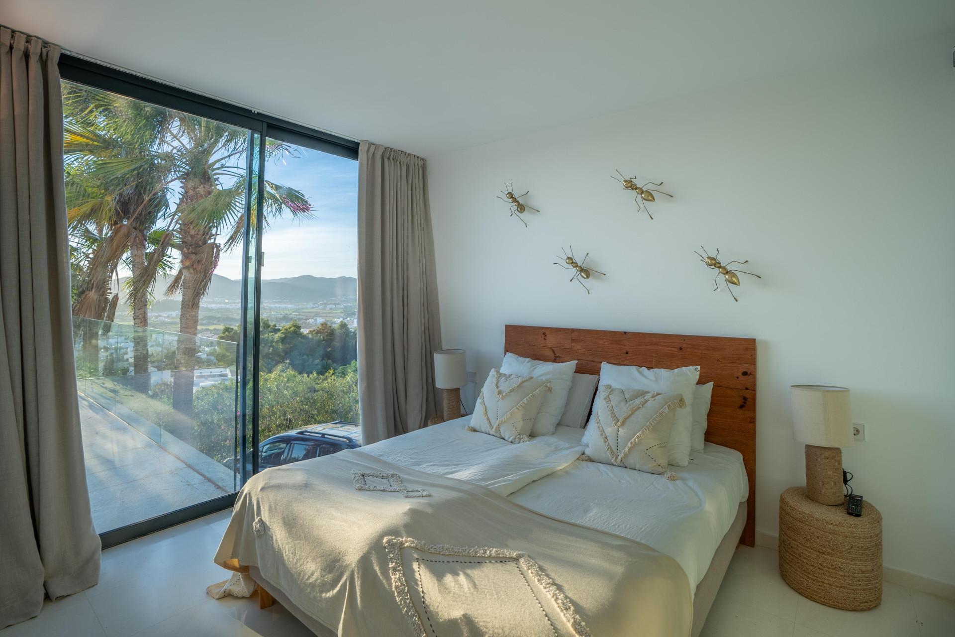 Villa privada rodeada de naturaleza con vistas panorámicas - 18