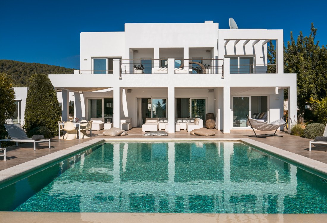 Exceptional villa in prestigious Cala Jondal - 2