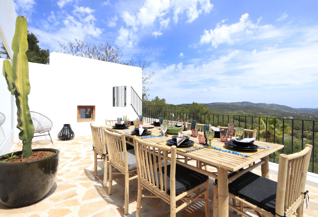 Genuine Ibizan property in Santa Gertrudis - 16