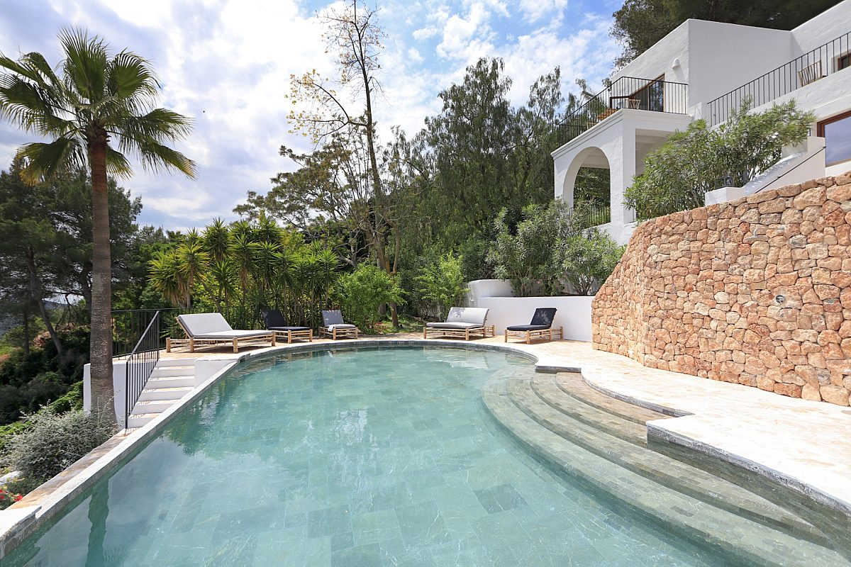 Genuine Ibizan property in Santa Gertrudis - 3