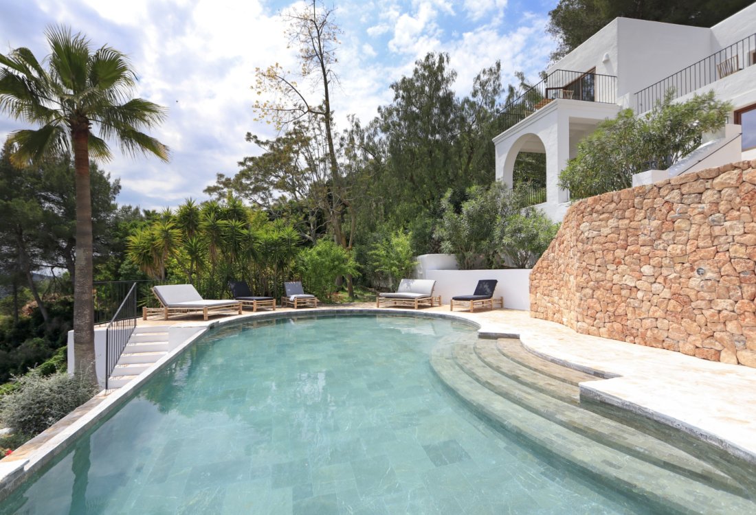 Genuine Ibizan property in Santa Gertrudis - 12