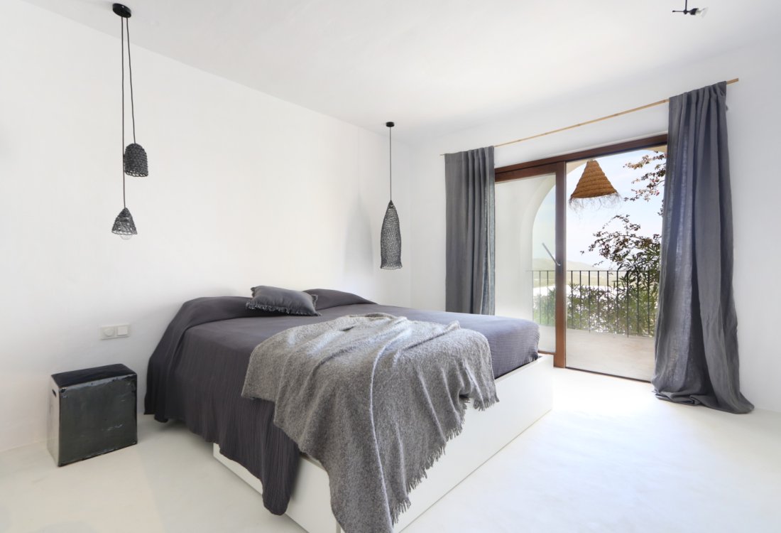 Genuine Ibizan property in Santa Gertrudis - 14