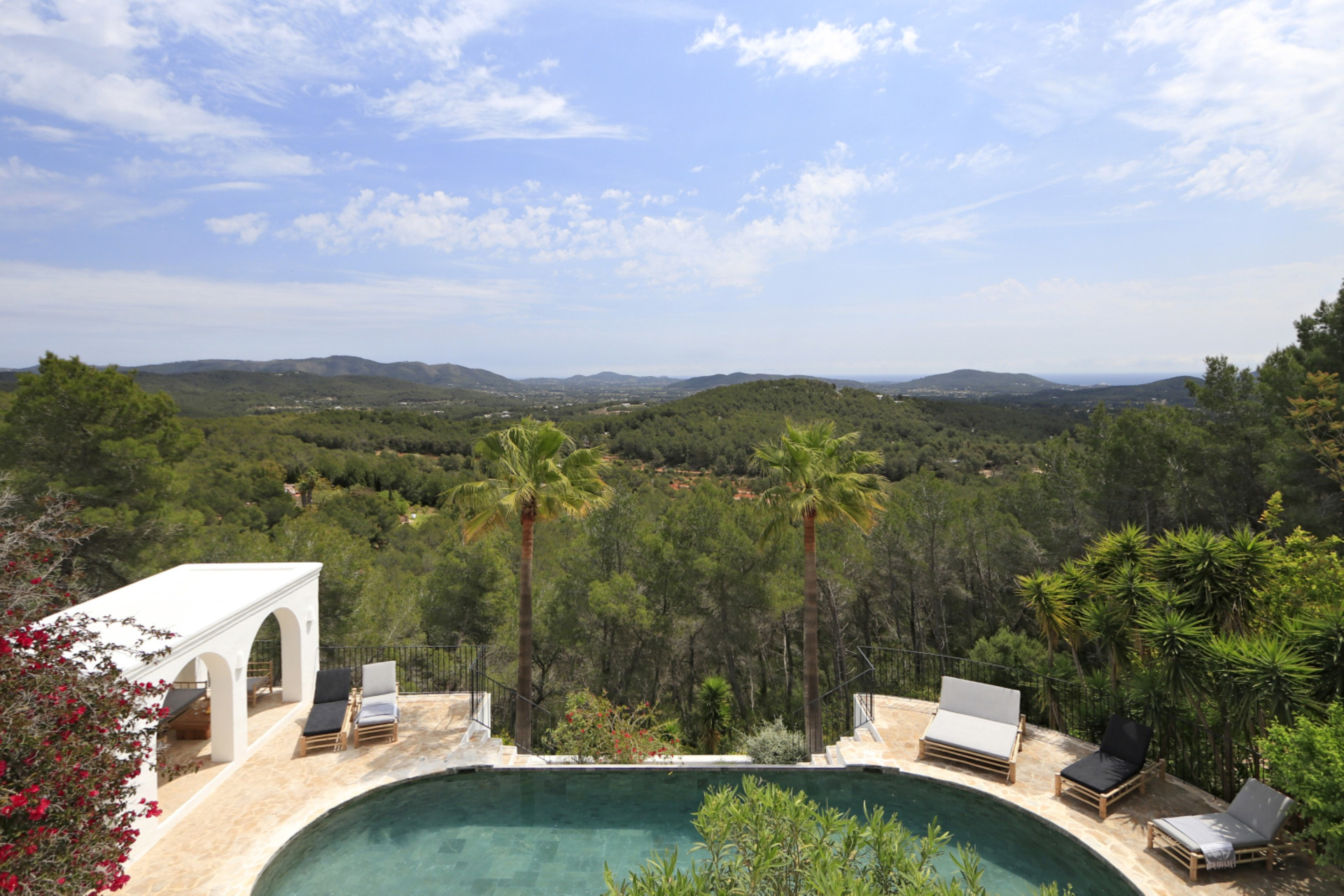 Genuine Ibizan property in Santa Gertrudis - 24