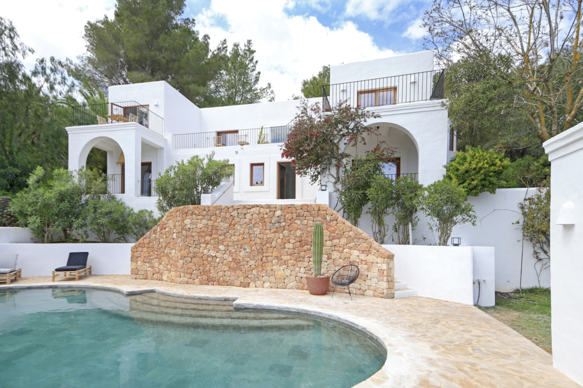 Genuine Ibizan property in Santa Gertrudis - 2