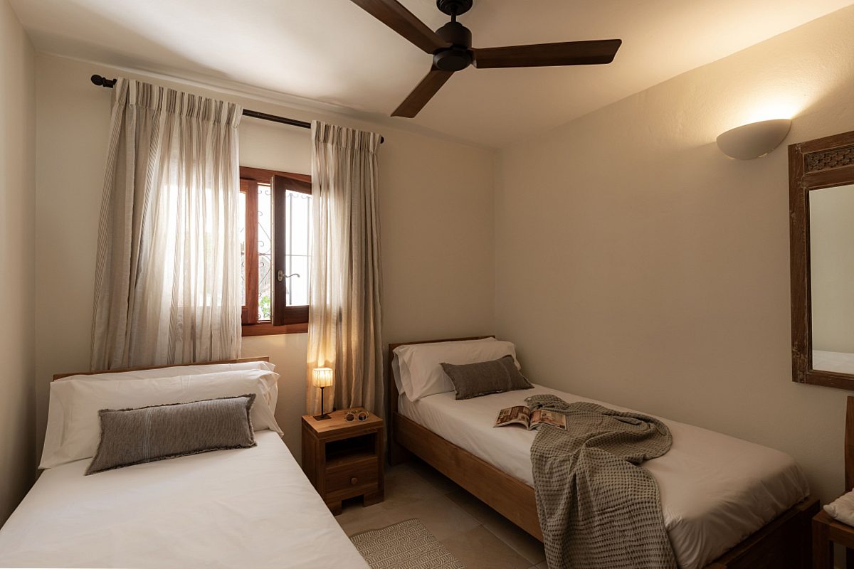 Casa urbana renovada en Jesús - 11