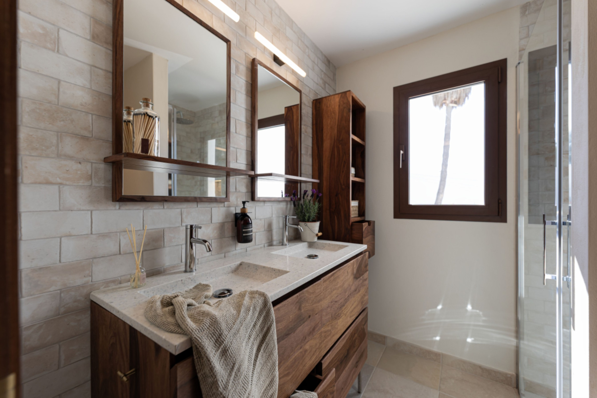Casa urbana renovada en Jesús - 14