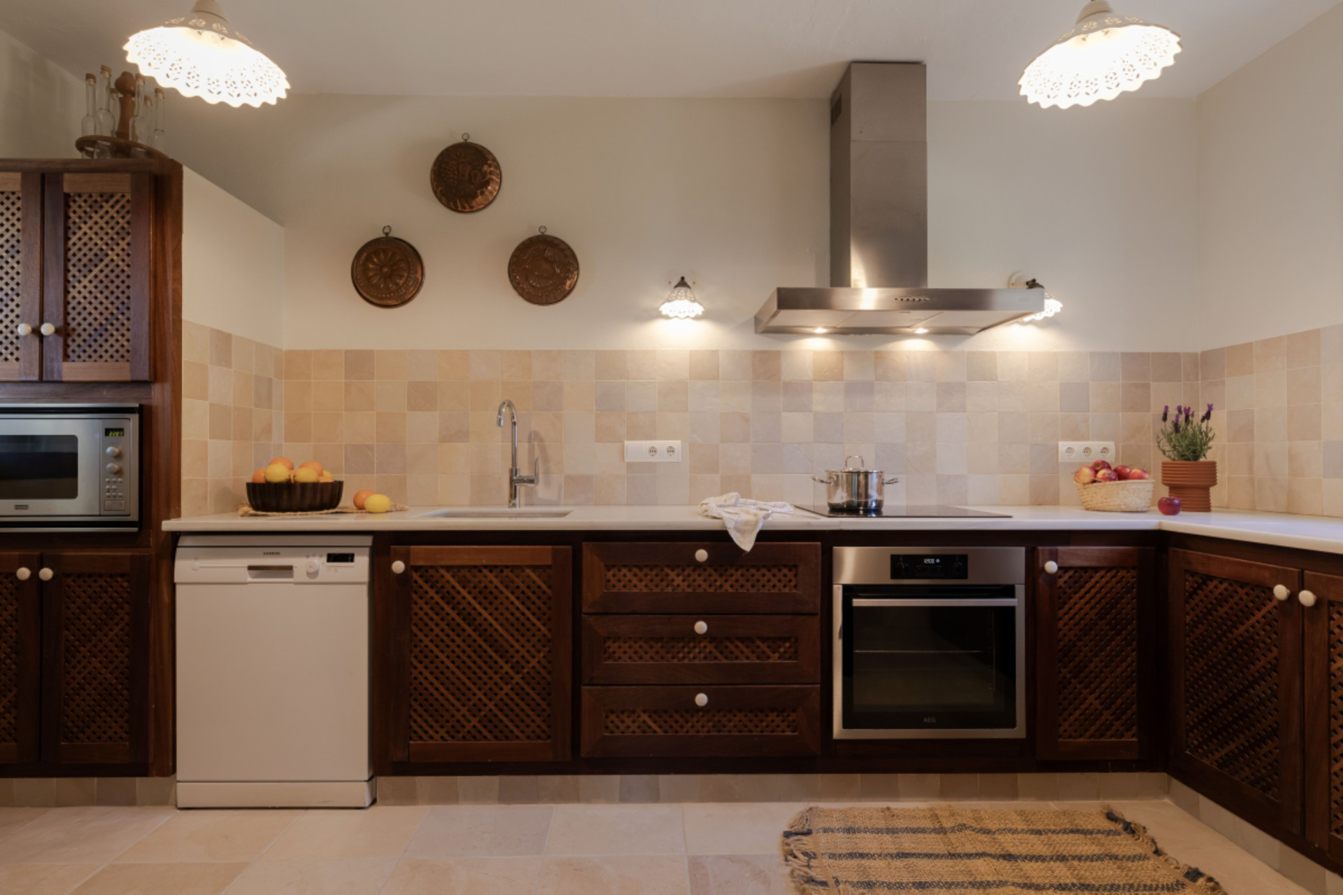 Casa urbana renovada en Jesús - 9