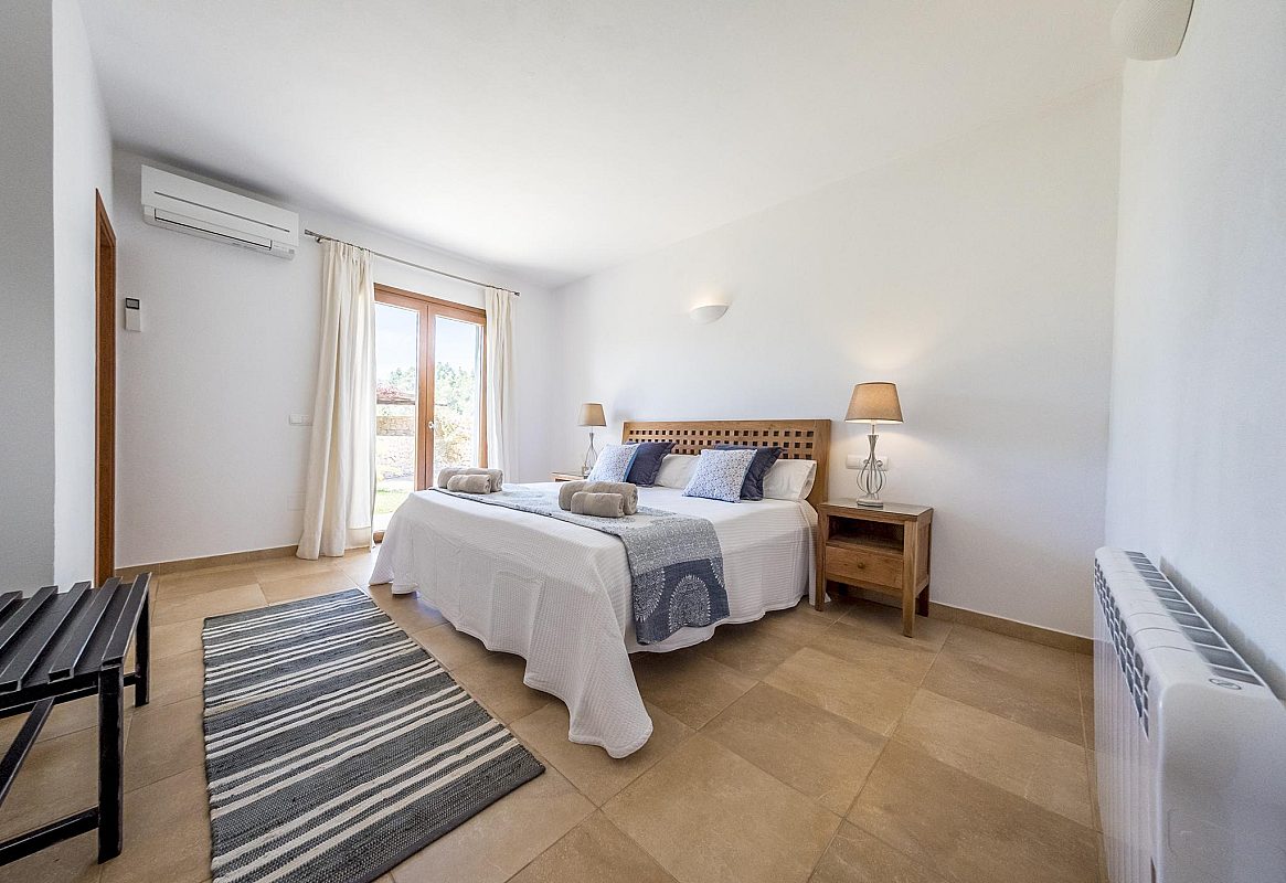 Geräumiges Ferienhaus im Dorf Sant Josep - 27