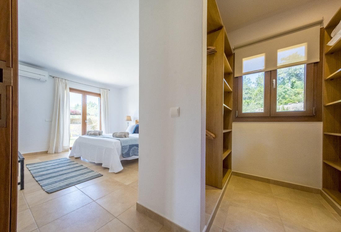 Espaciosa casa de vacaciones en el pueblo de Sant Josep - 16