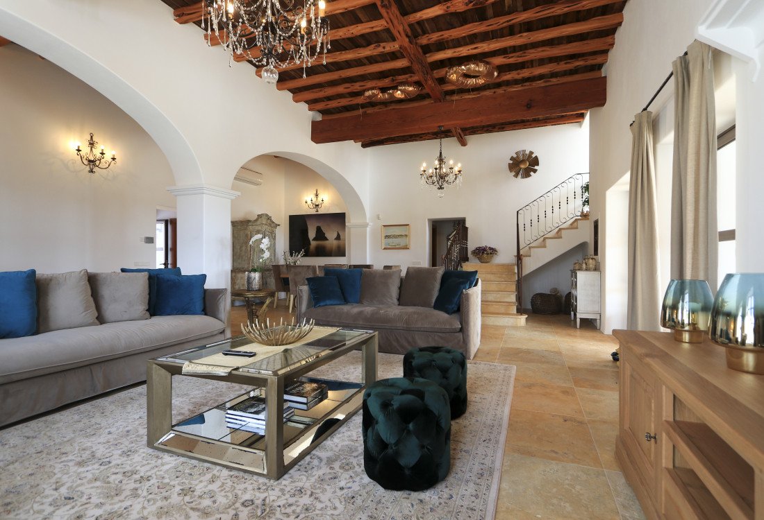 Classic ibicenco luxury in Santa Eularia - 22