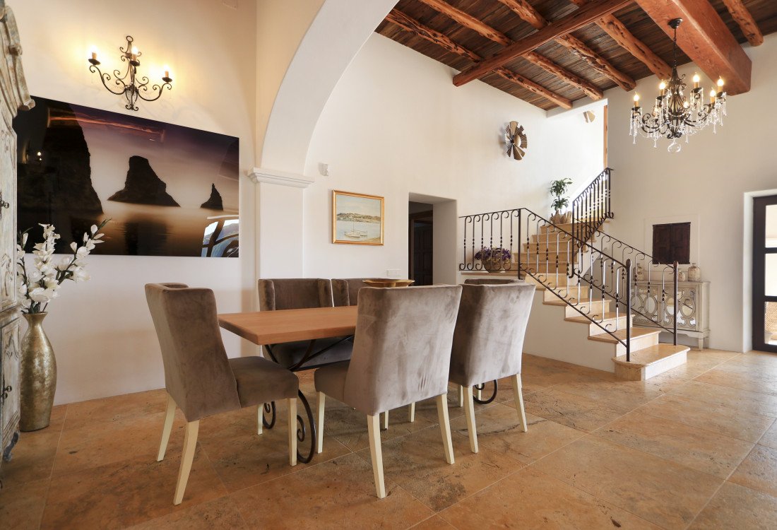 Classic ibicenco luxury in Santa Eularia - 24