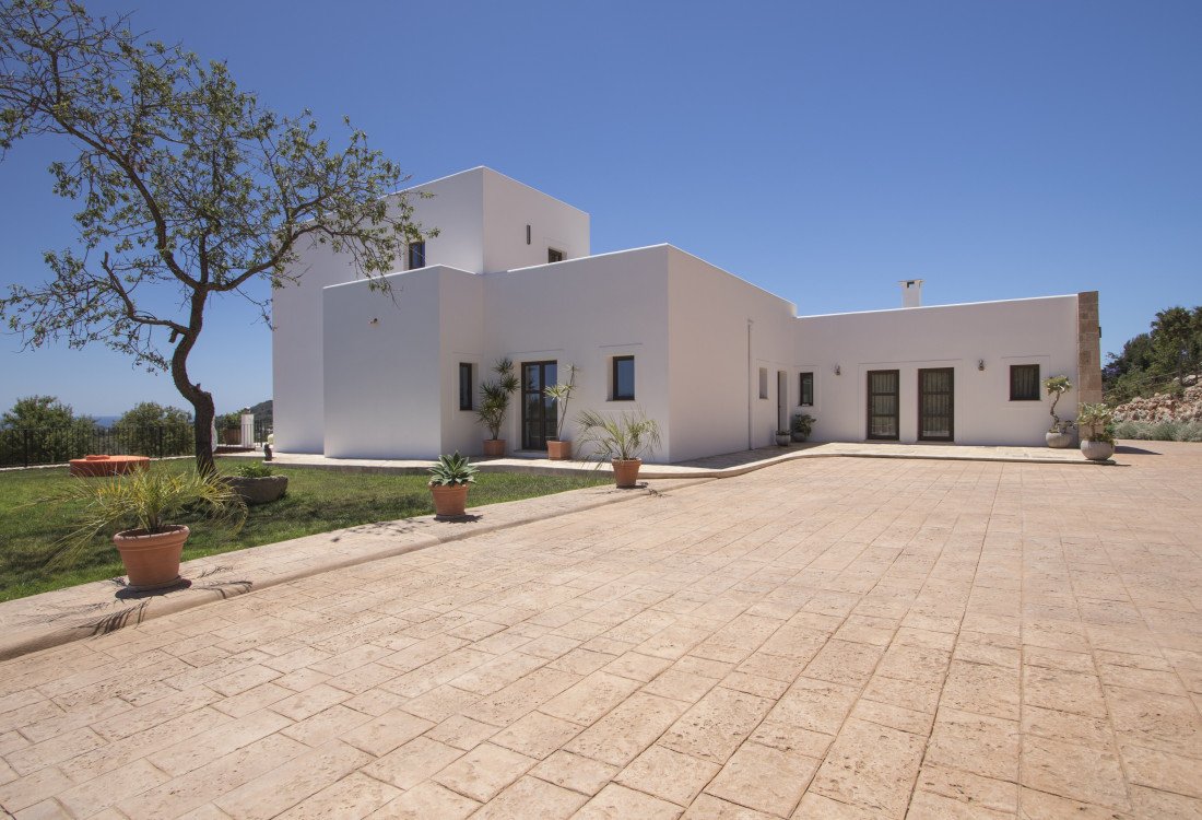 Classic ibicenco luxury in Santa Eularia - 16