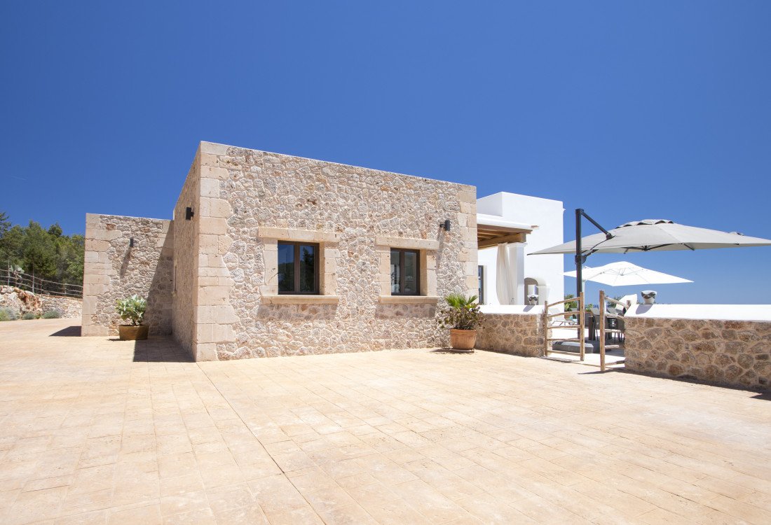 Classic ibicenco luxury in Santa Eularia - 13