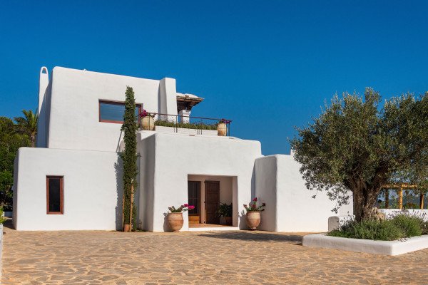 Spectacular Ibizan architecture in the center of the island - 2