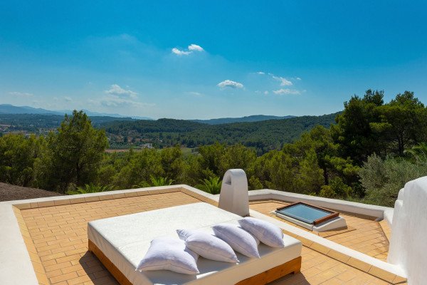 Spectacular Ibizan architecture in the center of the island - 5