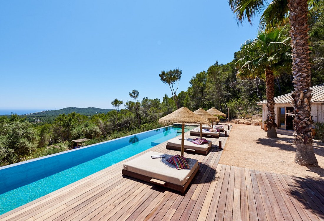 Contemporary luxury in the south of Ibiza - 3