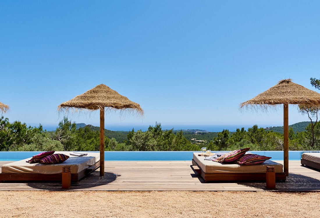 Contemporary luxury in the south of Ibiza - 4