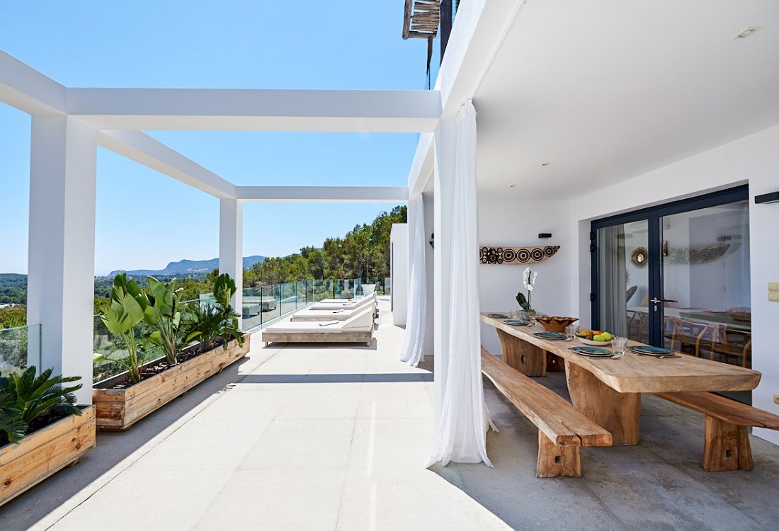 Contemporary luxury in the south of Ibiza - 15