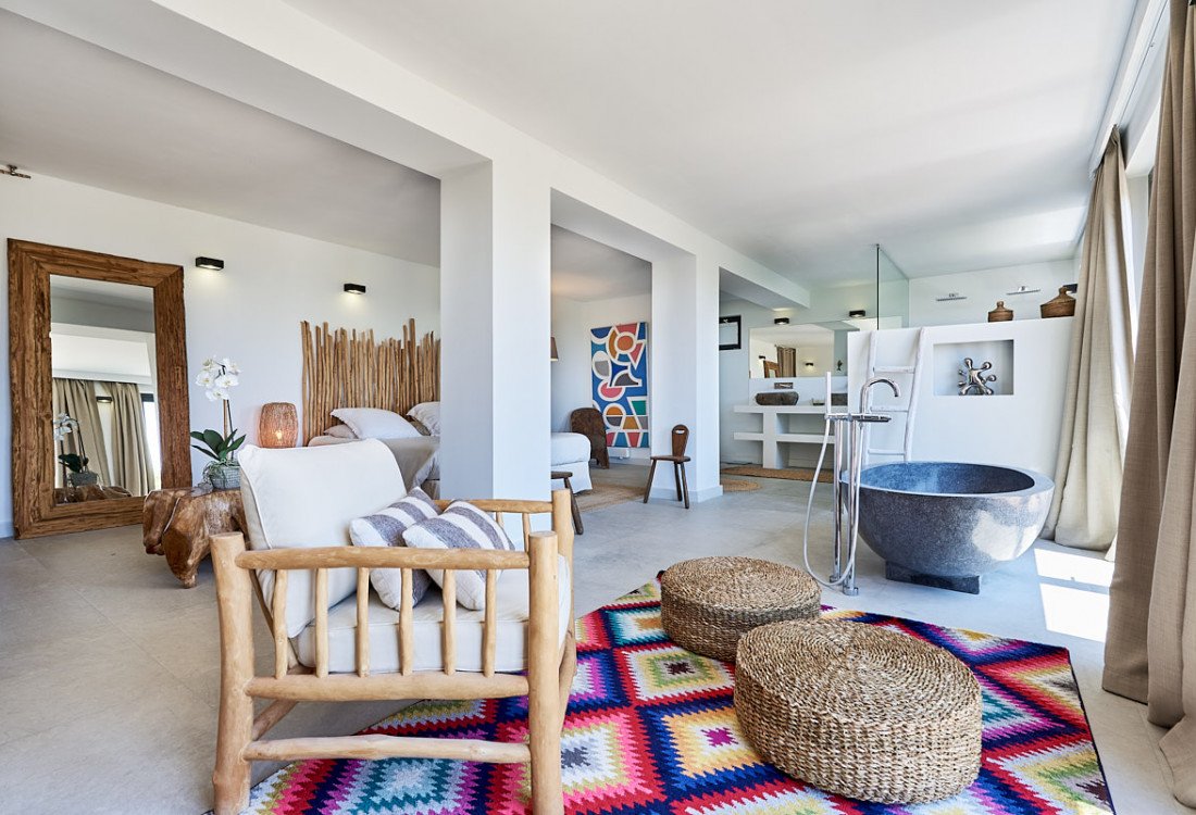 Contemporary luxury in the south of Ibiza - 25