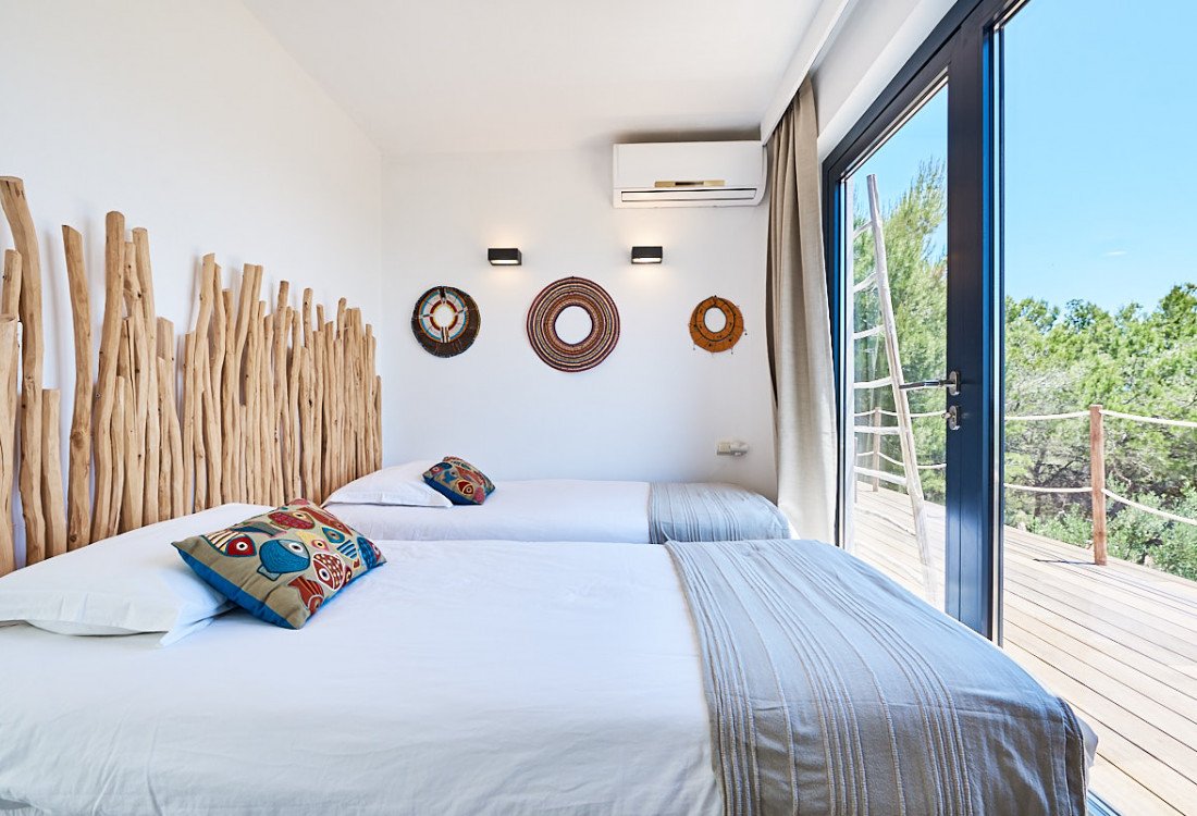 Contemporary luxury in the south of Ibiza - 24