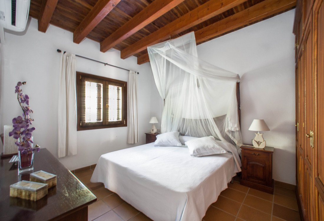 Ibicencan country house in Porroig - 19