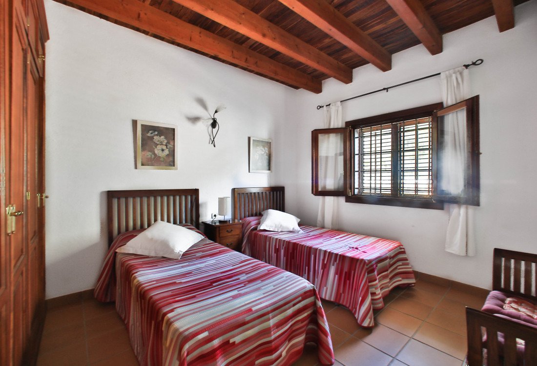 Ibicencan country house in Porroig - 21