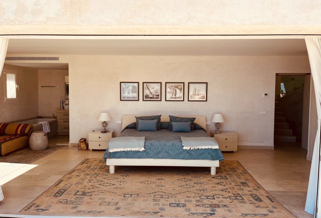 A luxury private villa with a full view of Cala San Vincent bay, unique in location, unrivalled - 28