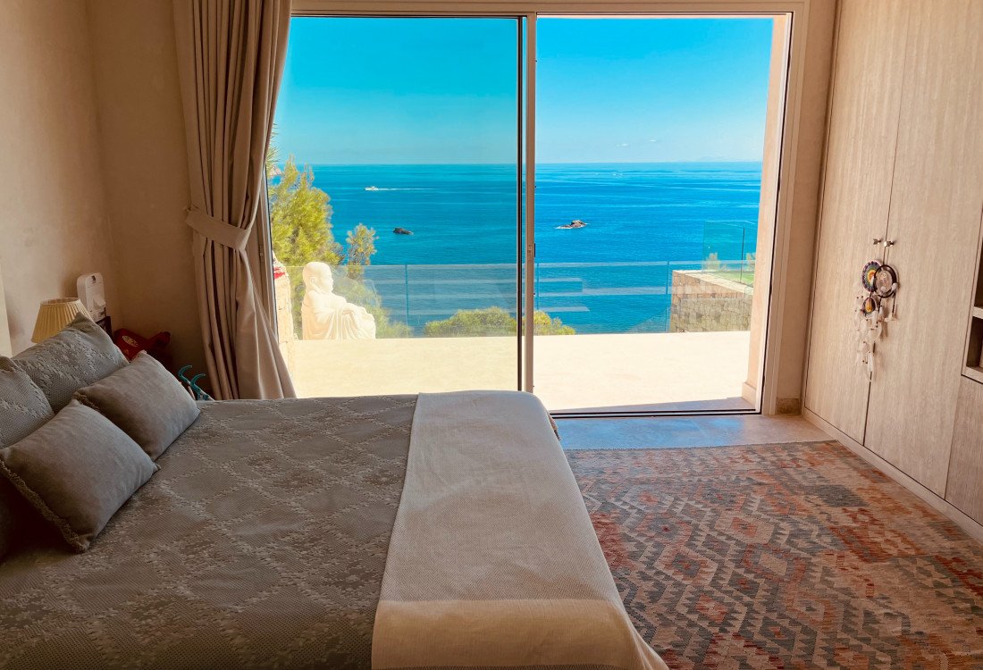 A luxury private villa with a full view of Cala San Vincent bay, unique in location, unrivalled - 26