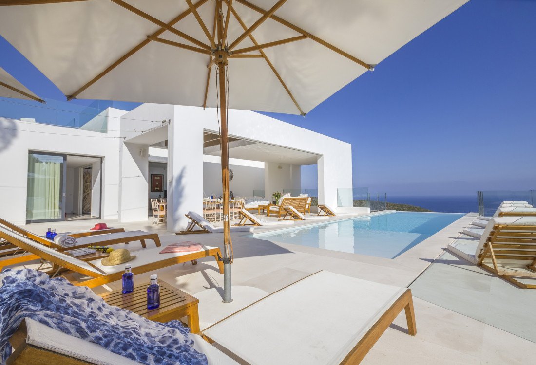 Extraordinary luxury villa with stunning sea views - 8