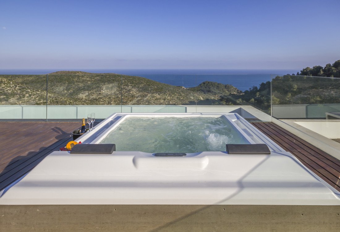 Extraordinary luxury villa with stunning sea views - 5