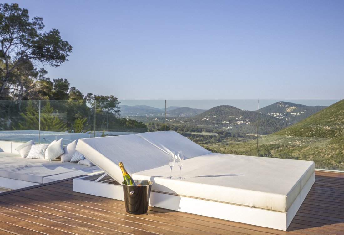 Extraordinary luxury villa with stunning sea views - 21