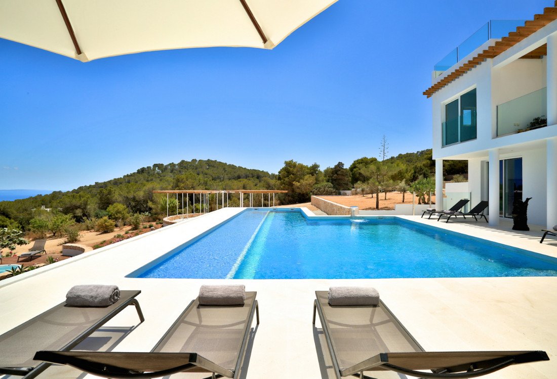Exclusive villa in the hills of Es Cubells - 7