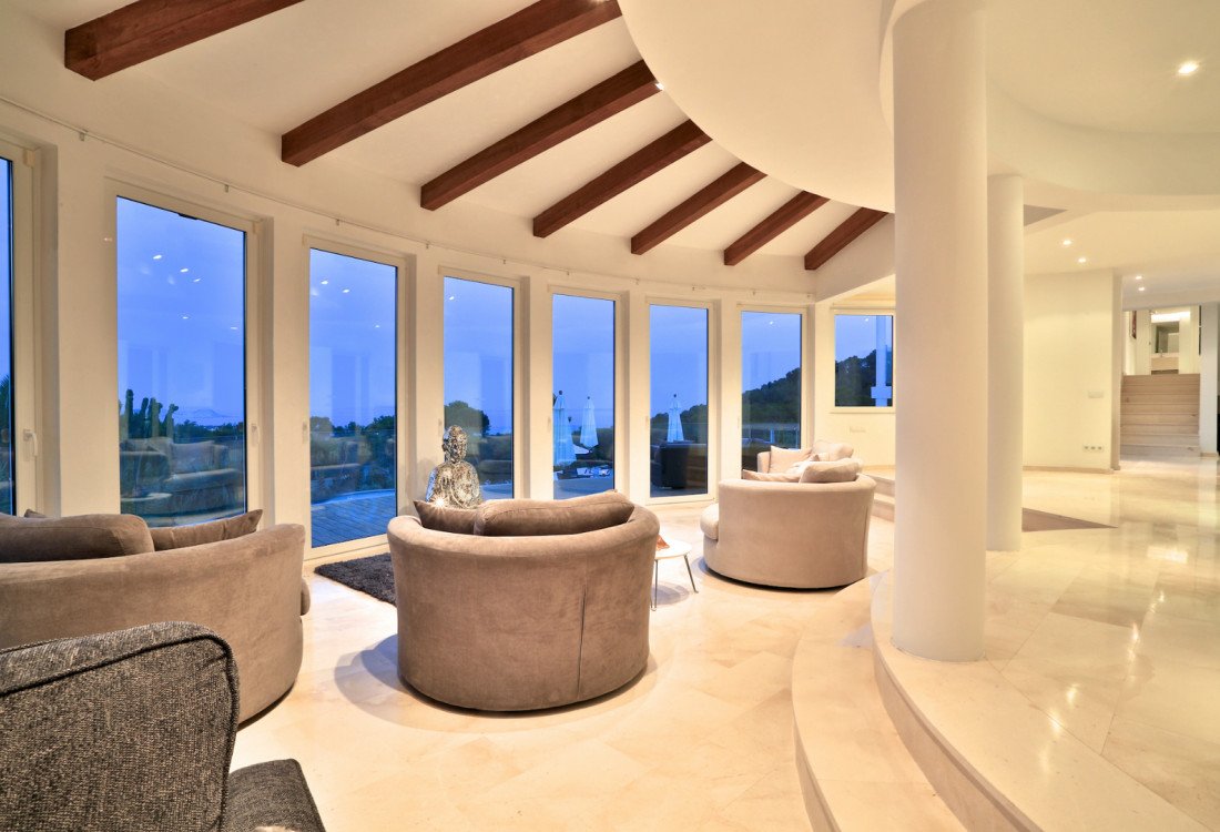Exclusive villa in the hills of Es Cubells - 15