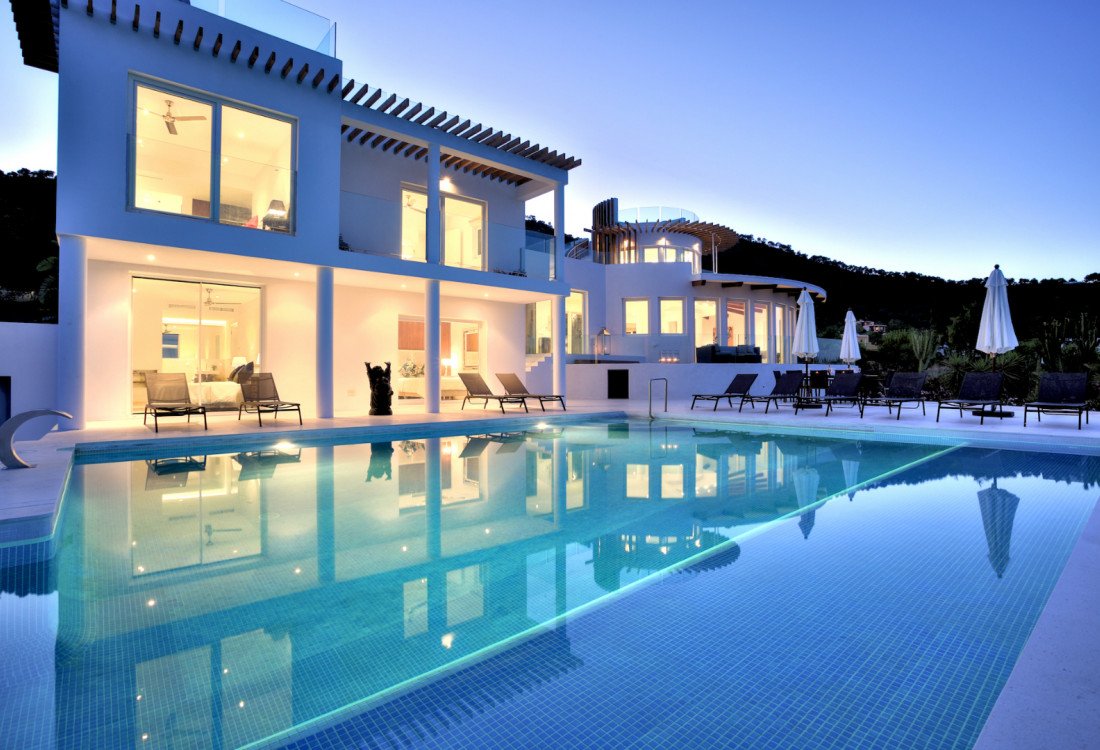 Exclusive villa in the hills of Es Cubells - 24
