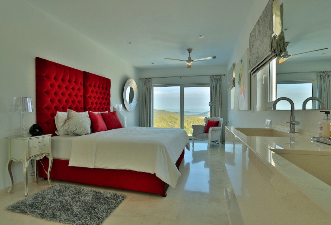 Exclusive villa in the hills of Es Cubells - 22