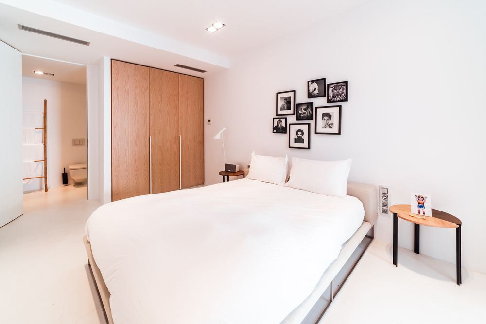 A contemporary elegant villa, in very convenient location - 10