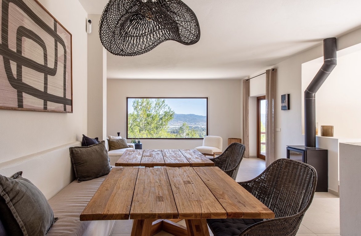 Renovated villa with sea and mountain views - 8