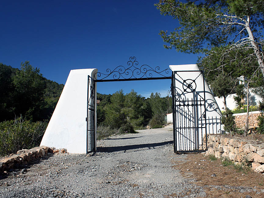 Proyecto de renovación en primera línea al mar de Cap Martinet - 18