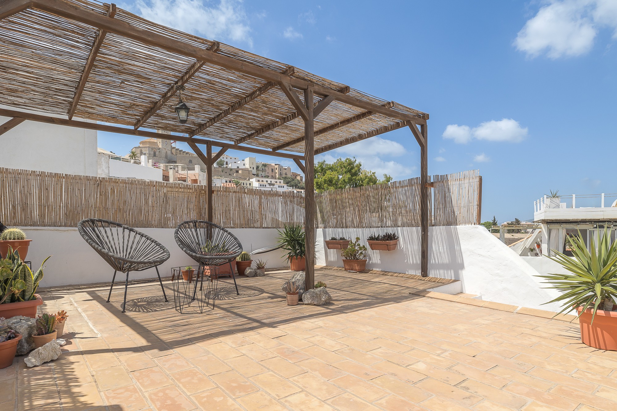 Casa en casco antiguo con azotea y vistas al puerto - 9