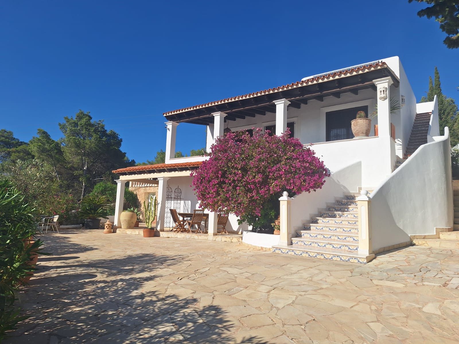 Villa bien cuidada con vistas al mar - 1