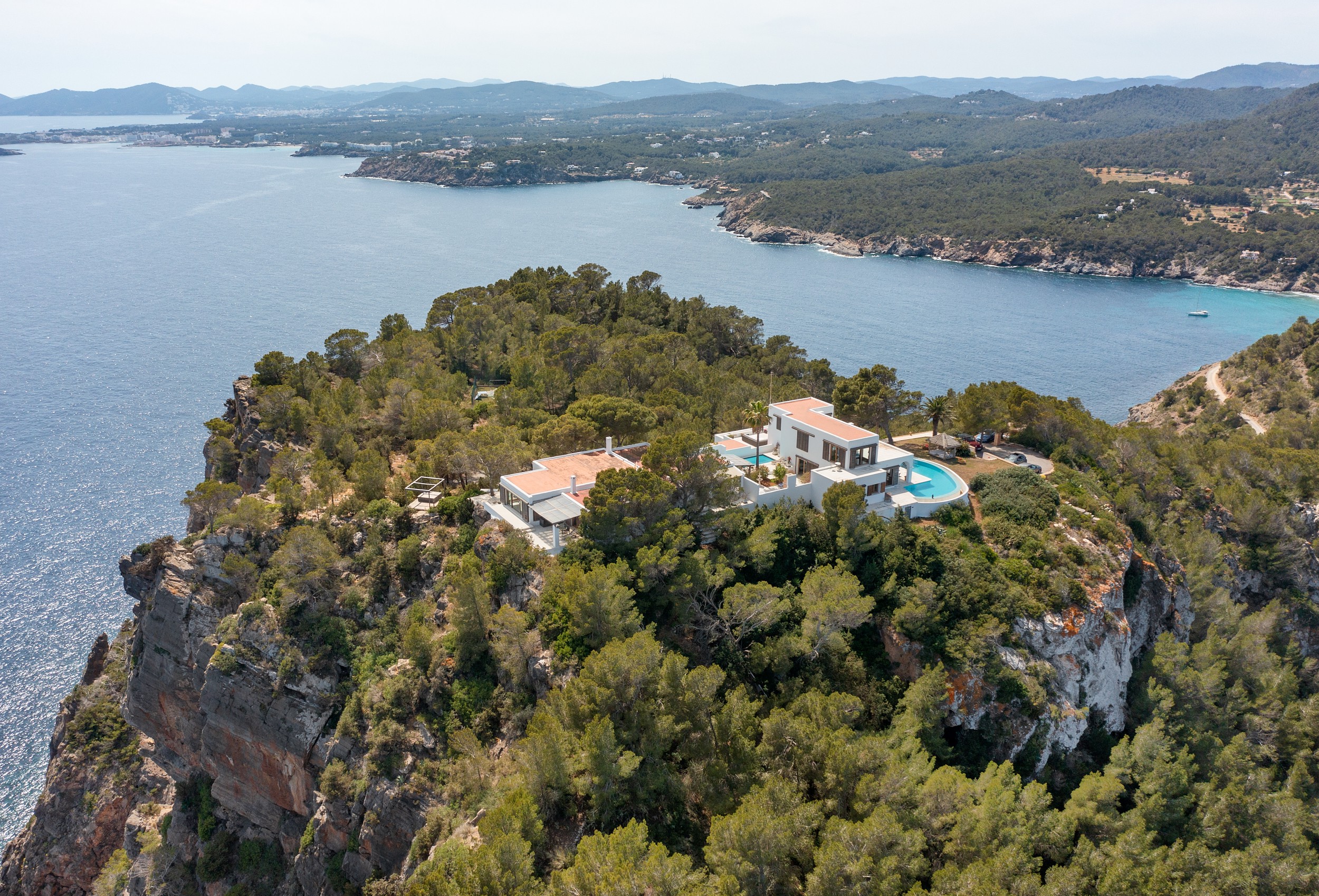 Private peninsula with access to the sea - 2